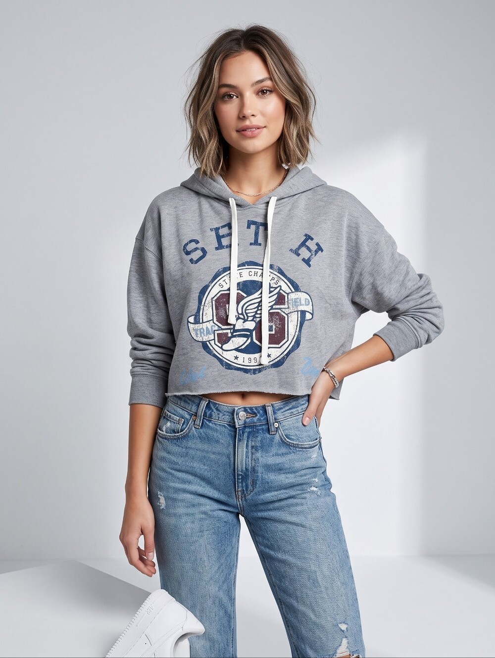 Juniors Arizona Jeans Grey Graphic Fleece Cropped Pullover Hoodie Size Medium 